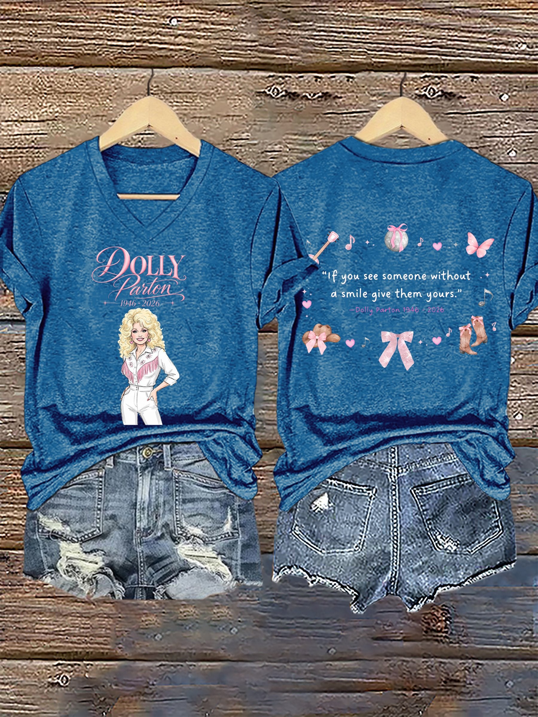 V-Neck Retro Dolly Queen Of Country If You See Someone Without A Smile Give Them Yours Print T-Shirt