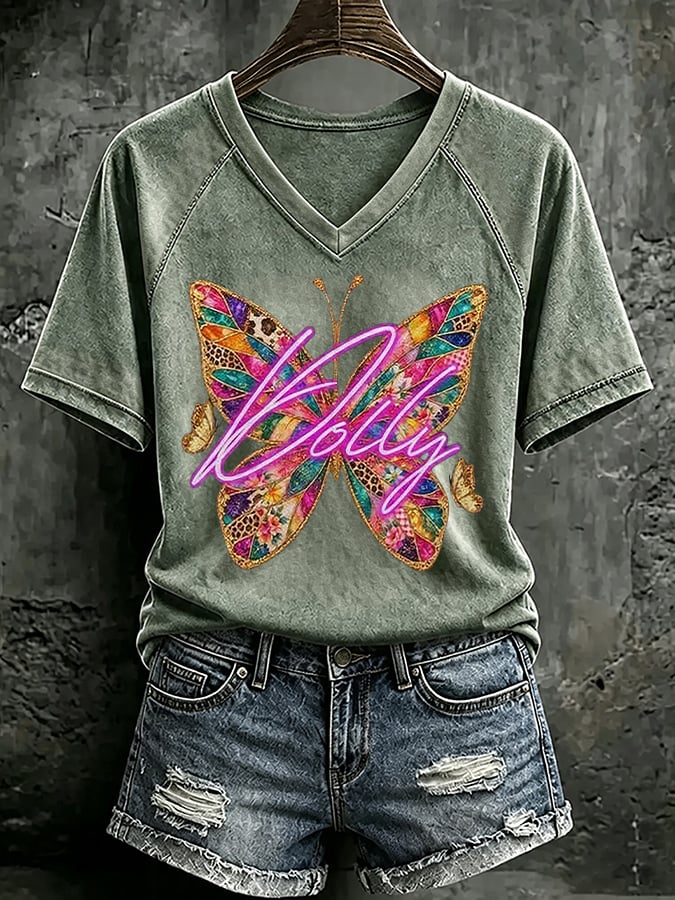 V Neck Retro Butterfly Dolly Queen Of Country Print T-Shirt
