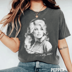 Washed Forever Our Queen of Country Print T-shirt