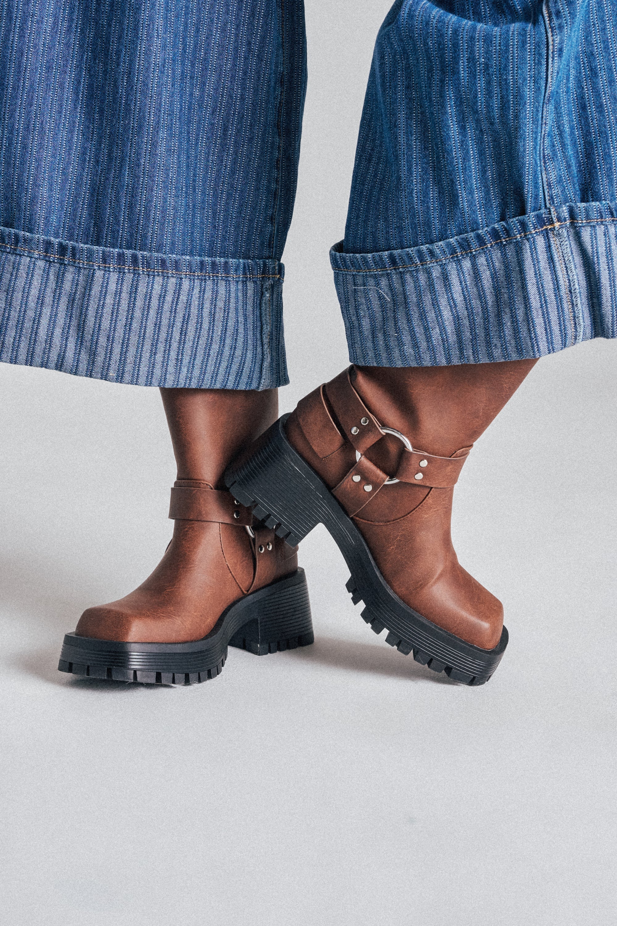 AZALEA WANG BUCKED BROWN CHUNKY HEEL COMBAT BOOTIE