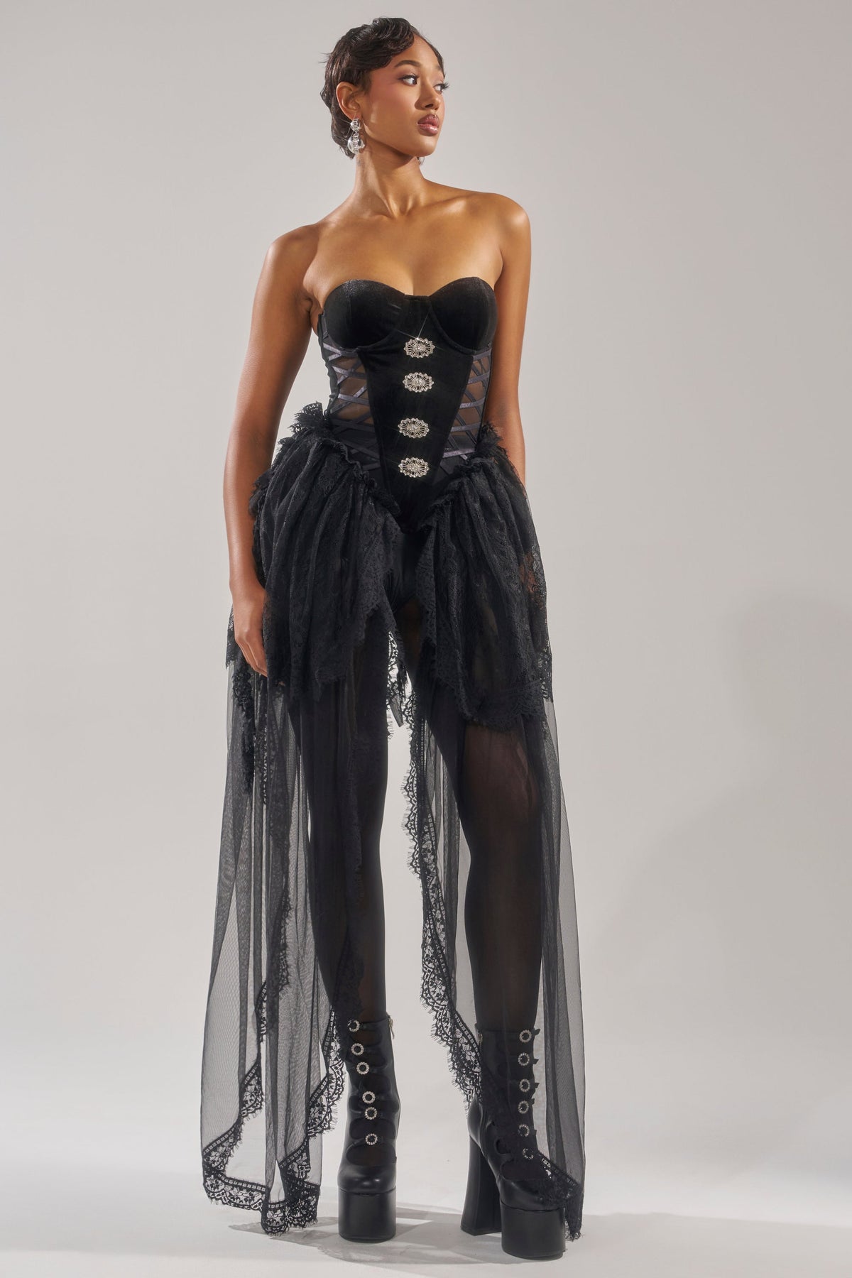 SHE IS DRAMA CORSET