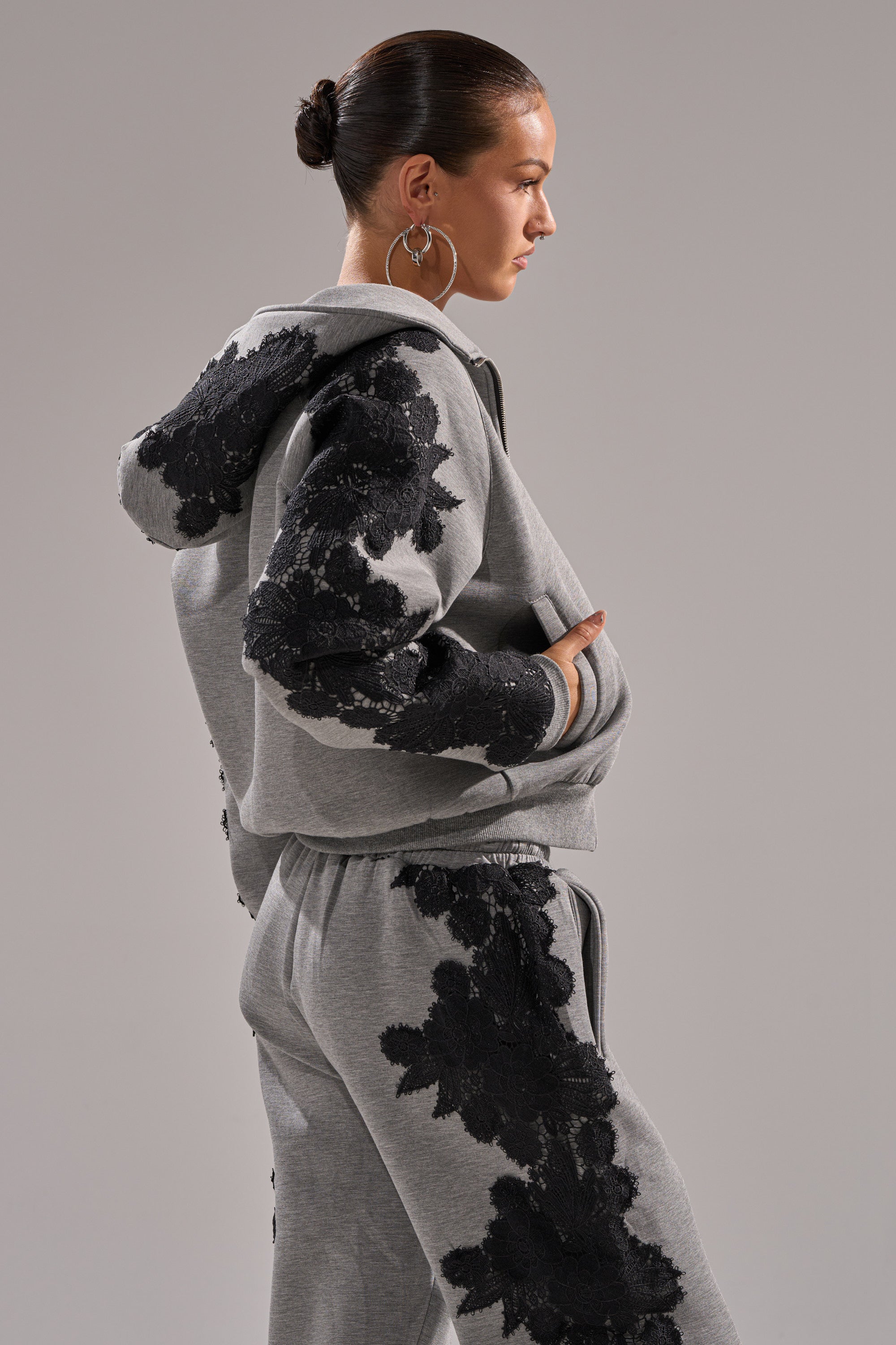 RAQUEL ZIP UP SWEATSHIRT