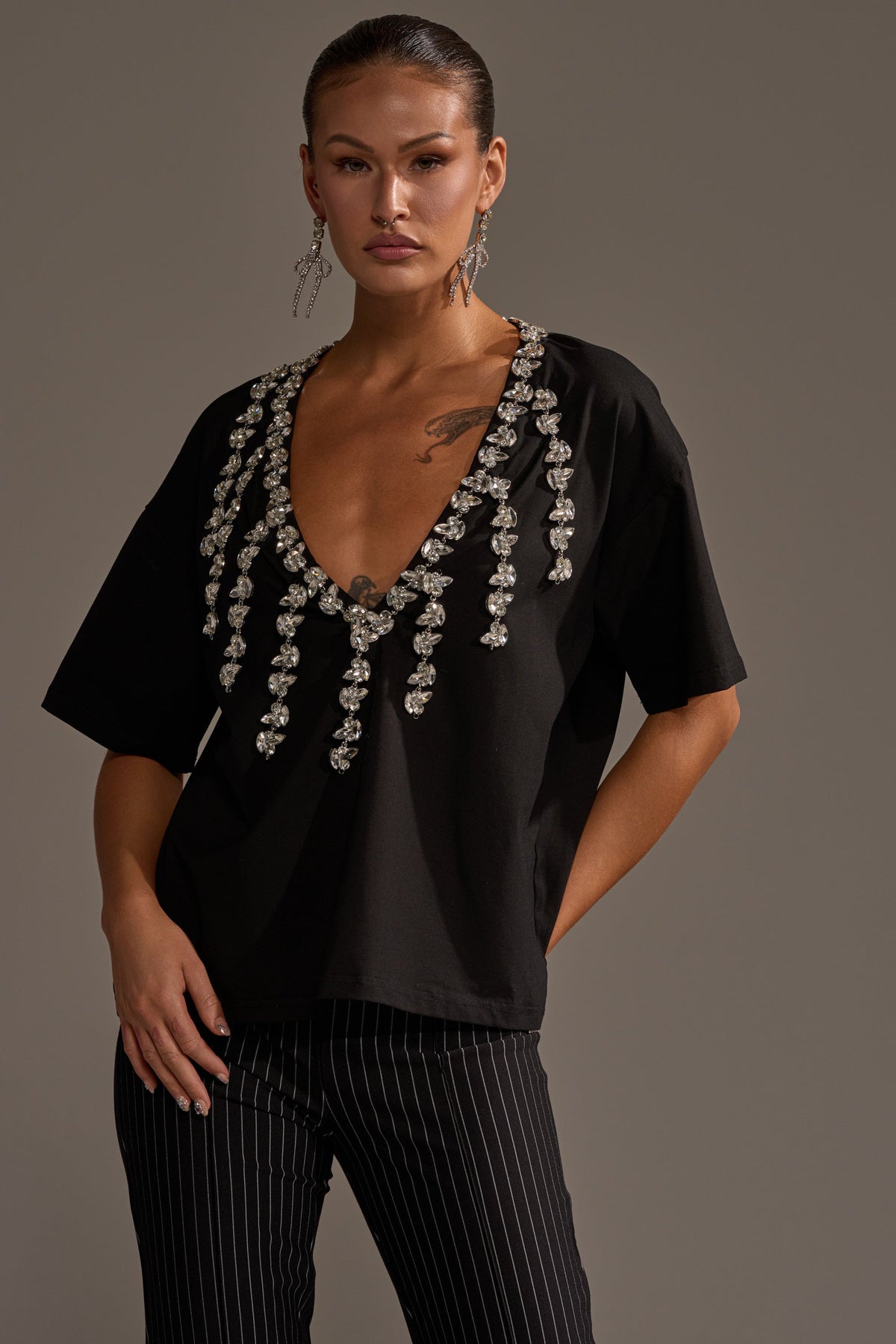RHINESTONE QUEEN OVERSIZED TEE