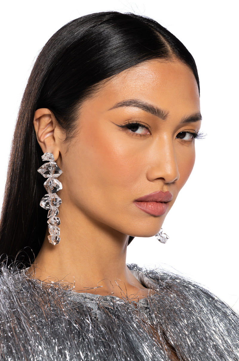 CLEAR ICE DROP EARRING