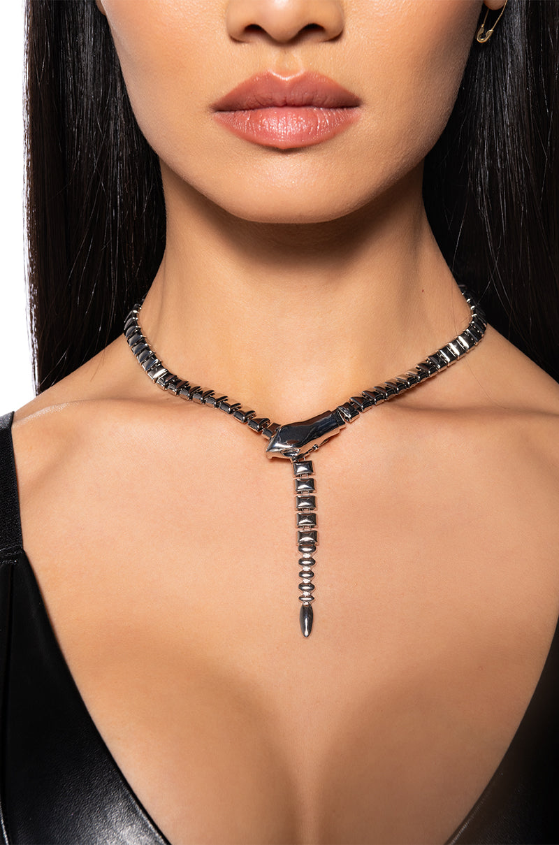 IN THE VIBES ADJUSTABLE NECKLACE