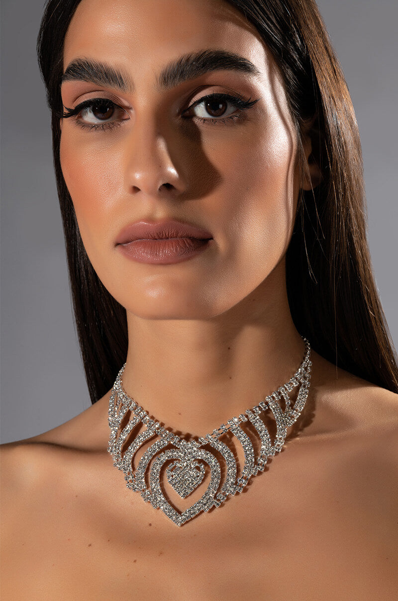 MODERN ROYALTY RHINESTONE NECKLACE