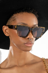 OMW WAYFARER SUNNIES