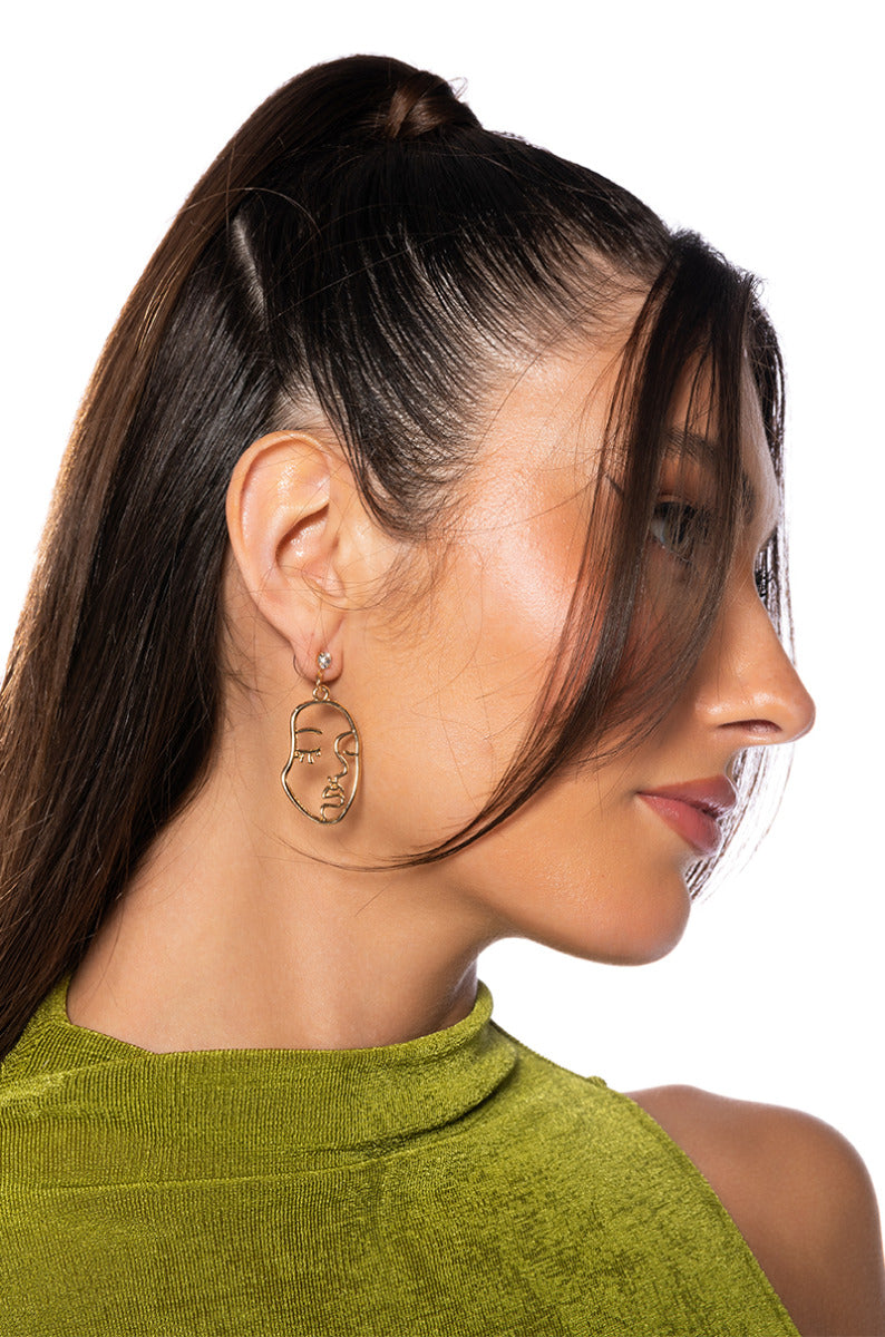 FACE IT GOLD EARRINGS